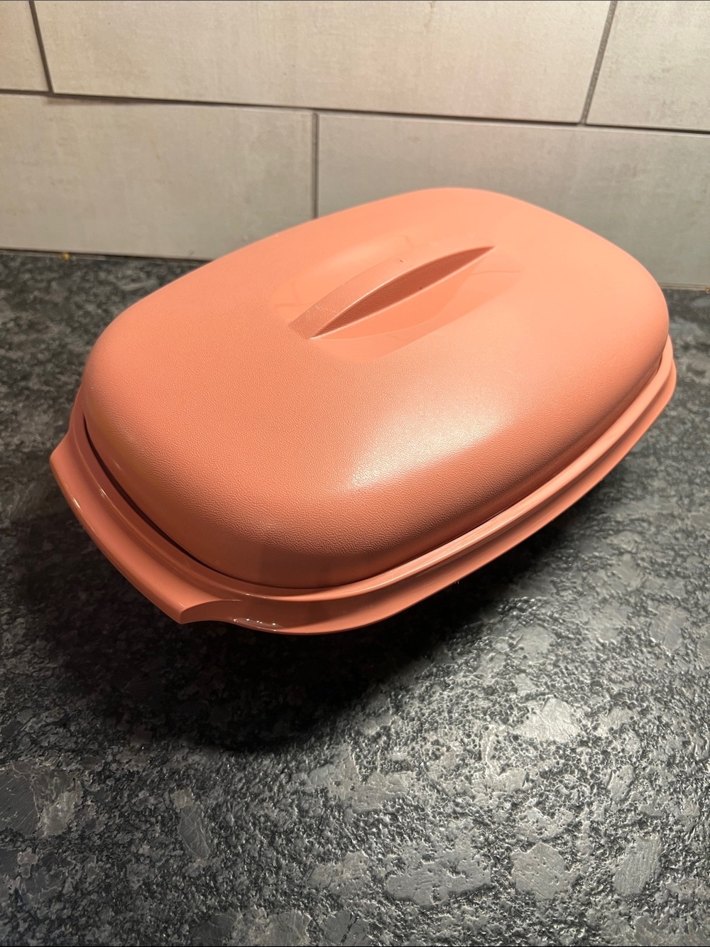 Vintage Pink 3 piece vegetable steamer for microwave. This looks like new